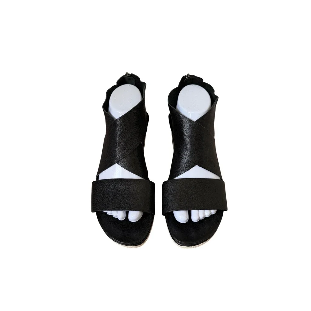 Eileen‎ Fisher Sneaker Sandals Sport Tumbled Leather Black 9